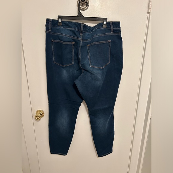 Maurice’s dark wash mid rise jeggings size 22w - Picture 4 of 5